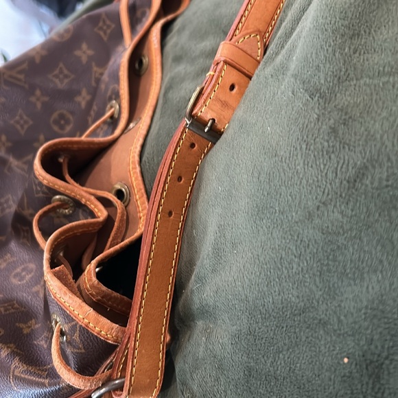 Louis Vuitton Authentic Petit Noe Monogram🤎🤎🤎EUC AR0940 - Picture 9 of 14